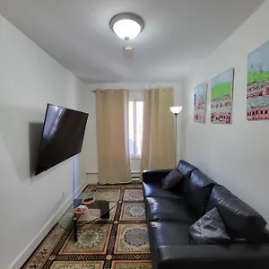 Small In -fast Wifi Apartment