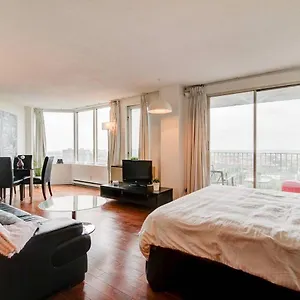 Beautiful With View Of The City! Appartement