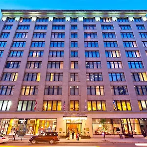 Le Square Phillips & Montréal