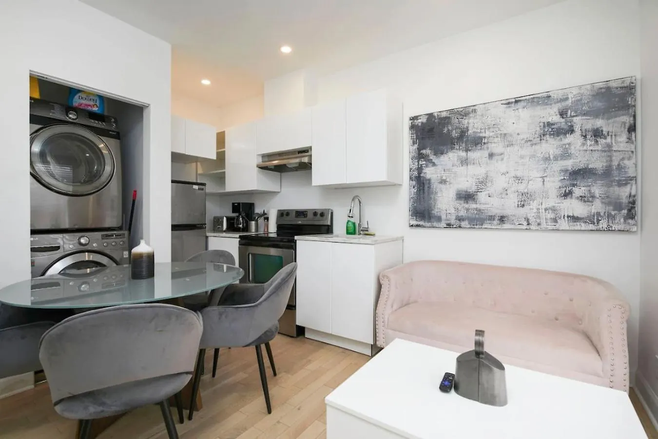 Apartment Outstanding 1Br Village Downtown Mtl Zh5 Montreal